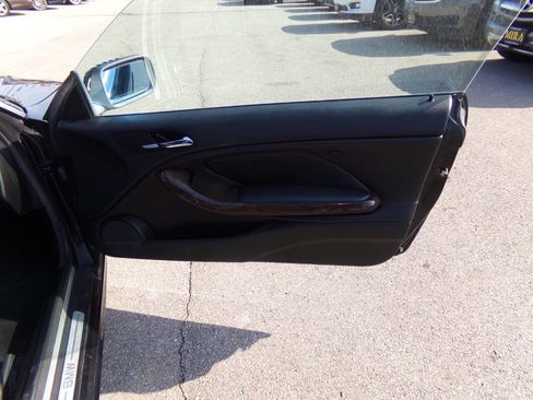 Used 2004 BMW 330Ci Convertible image 33