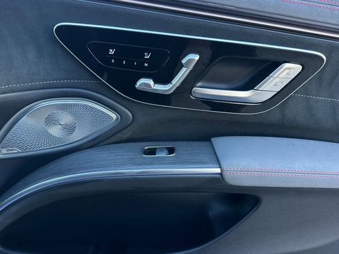 Certified 2023 Mercedes-Benz EQS 580 4MATIC Sedan image 32