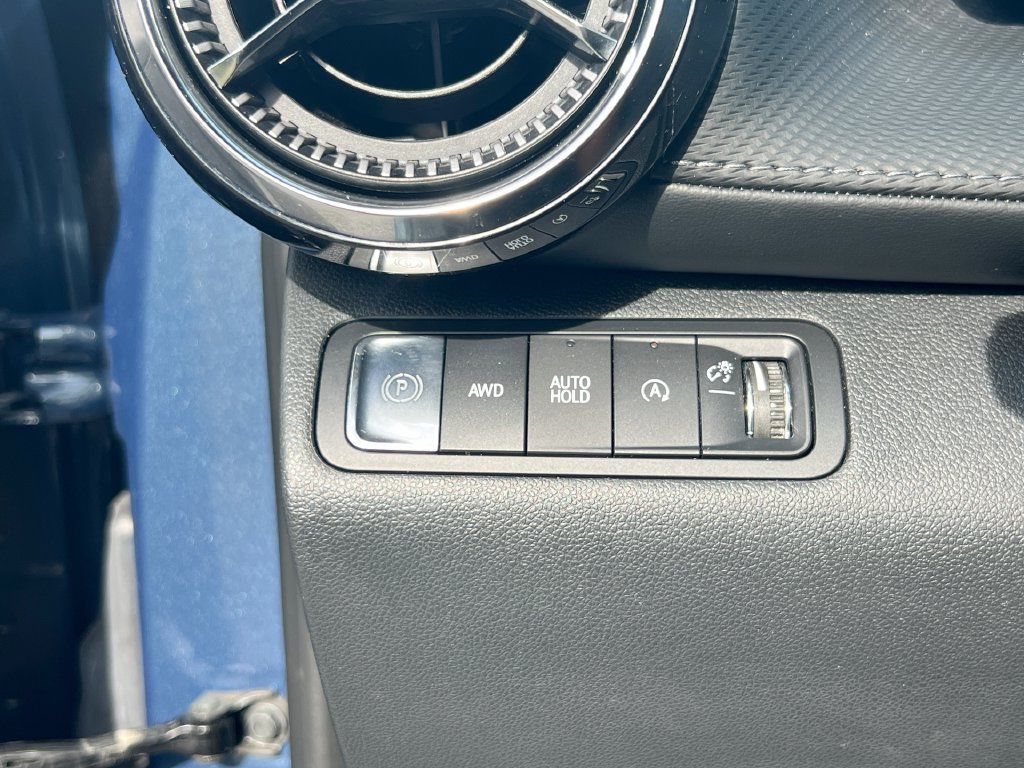 Used 2026 Chevrolet Equinox LT AWD/4WD image 35