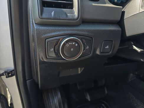 Used 2019 Ford Ranger XL w/ Equipment Group 101A Mid AWD/4WD image 19