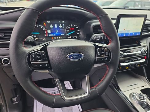 Used 2024 Ford Explorer ST-Line w/ Class IV Trailer Tow Package image 25