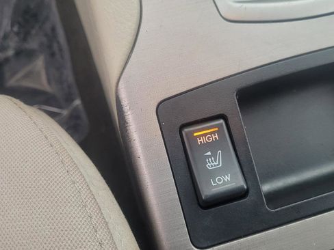 Used 2013 Subaru Legacy 2.5i Premium image 18