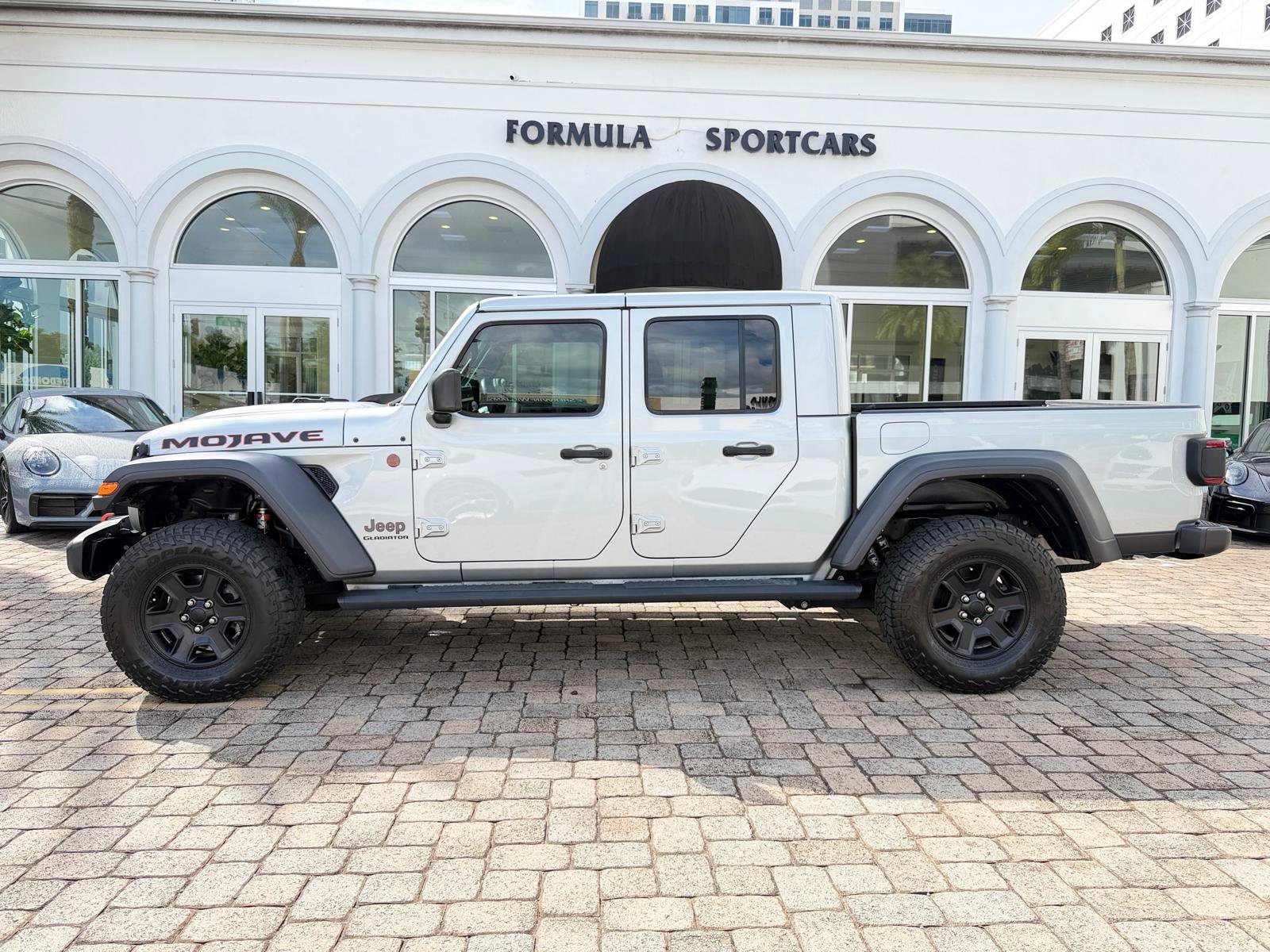 Used 2022 Jeep Gladiator Mojave w/ LED Lighting Group AWD/4WD image 17