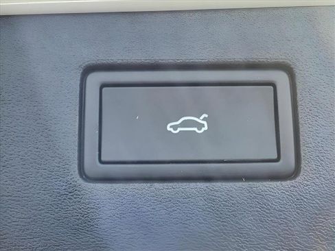 New 2026 Volkswagen Tiguan SE image 14