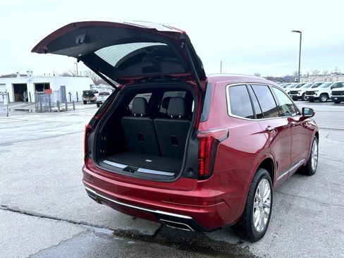 Used 2020 Cadillac XT6 Premium Luxury image 23