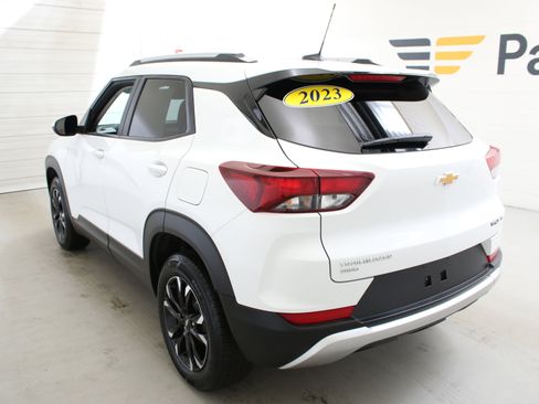 Used 2023 Chevrolet TrailBlazer LT w/ Convenience Package image 7