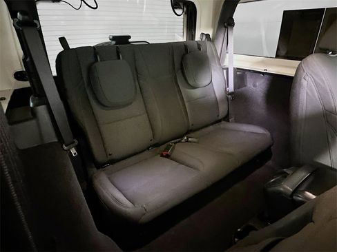 Used 2022 Jeep Wrangler Sport image 11