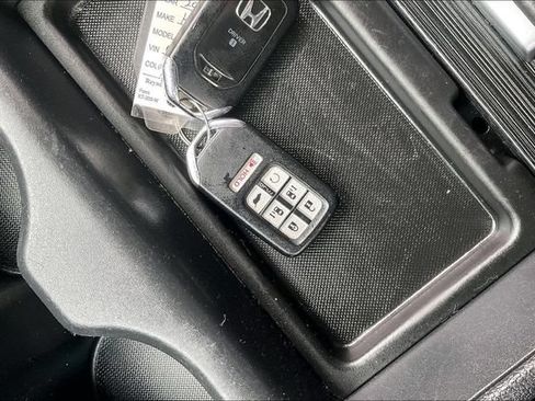 Used 2022 Honda Odyssey EX-L image 32