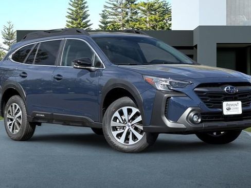New 2025 Subaru Outback Premium image 2