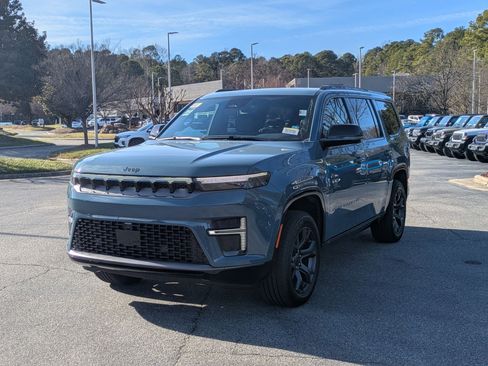 New 2026 Jeep Grand Wagoneer Limited image 1