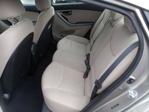 Used 2016 Hyundai Elantra Value Edition FWD image 10