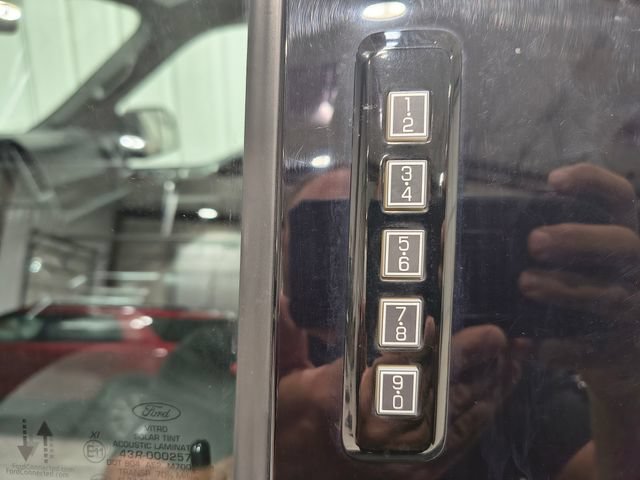 Used 2019 Ford F150 XLT w/ Equipment Group 302A Luxury AWD/4WD image 9