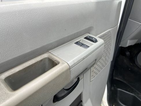 Used 2012 Ford E-250 and Econoline 250 w/ Commercial Cargo Van Pkg RWD image 19