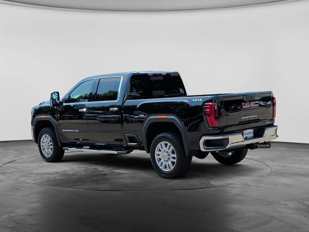Used 2024 GMC Sierra 2500 SLT w/ SLT Premium Package AWD/4WD image 5