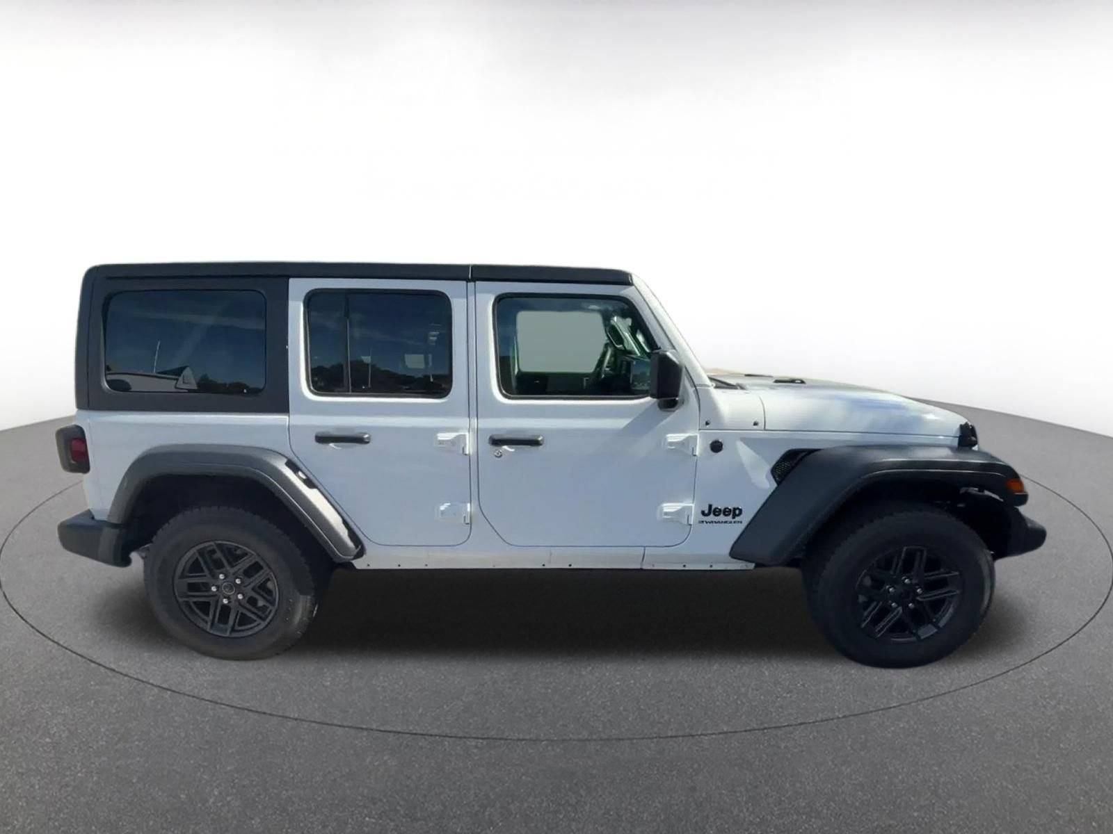 Used 2025 Jeep Wrangler Unlimited Sport AWD/4WD image 15