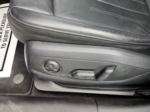 Used 2019 Audi A4 2.0T Premium image 12