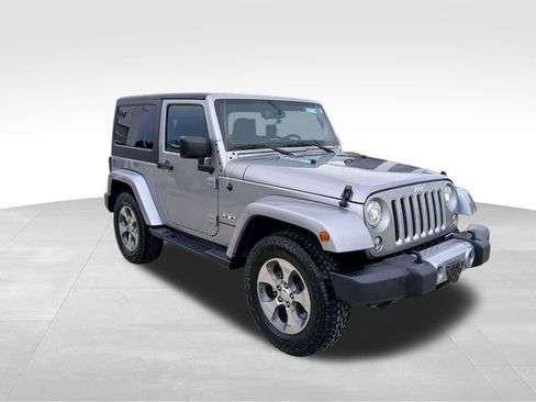 Used 2018 Jeep Wrangler Sahara w/ Connectivity Group image 7