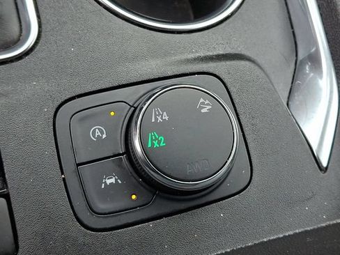 Certified 2023 Chevrolet Traverse LT AWD/4WD image 27