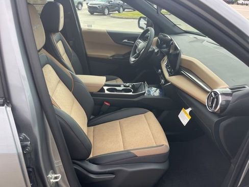 New 2026 Chevrolet Equinox ACTIV FWD image 32