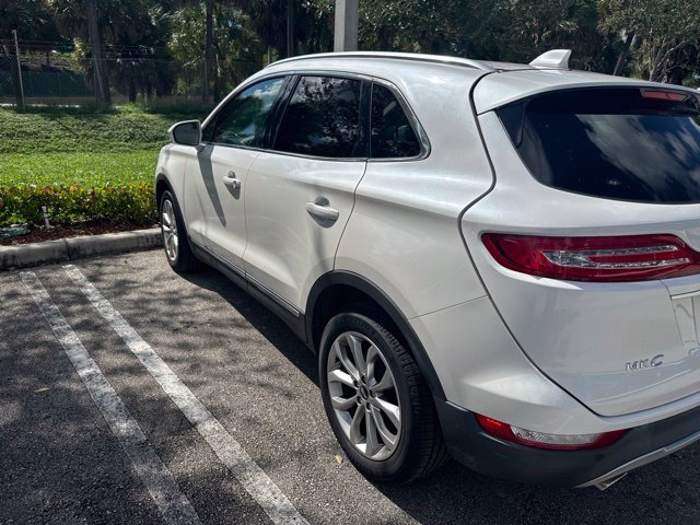 Used 2019 Lincoln MKC Select w/ Select Plus Package FWD image 10