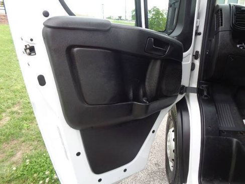 Used 2023 RAM ProMaster 2500 FWD image 11