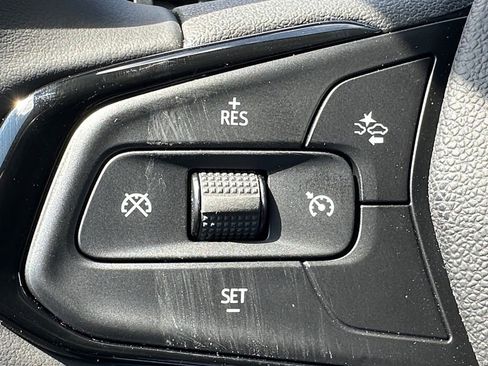 New 2027 Chevrolet Bolt LT w/ Comfort Package image 21