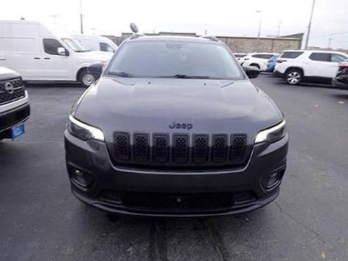 Used 2023 Jeep Cherokee Altitude Lux image 2