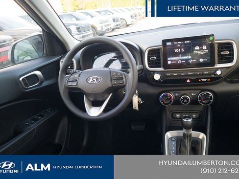 New 2026 Hyundai Venue SE FWD image 22
