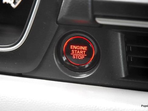 Certified 2025 Honda Pilot EX-L image 23