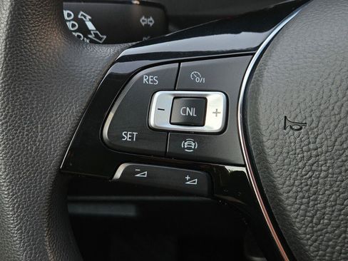 Used 2021 Volkswagen Tiguan S FWD image 24