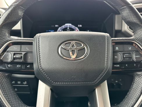 Used 2024 Toyota Tundra Limited image 21