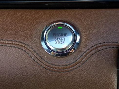 Used 2023 Lincoln Navigator L Reserve AWD/4WD image 25