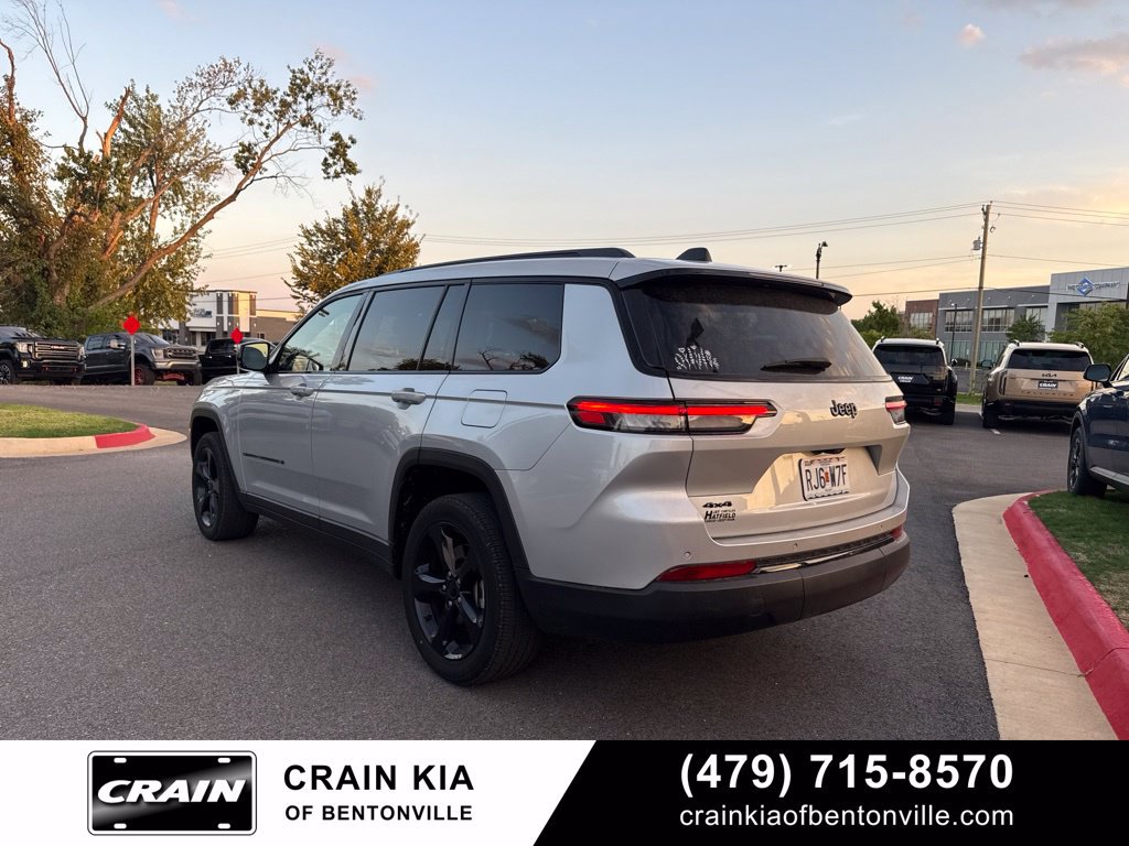 Used 2024 Jeep Grand Cherokee L Altitude AWD/4WD image 6