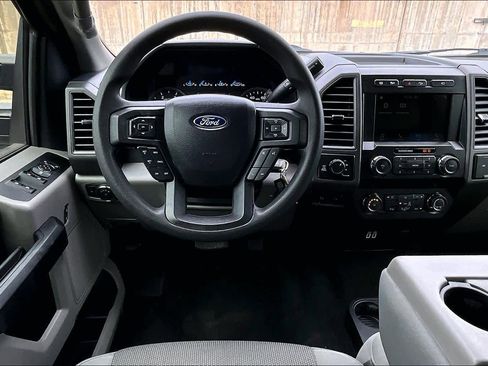 Used 2019 Ford F250 XL w/ STX Appearance Package image 11