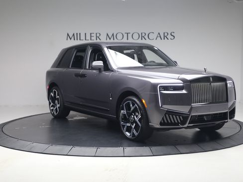 New 2027 Rolls-Royce Cullinan Black Badge AWD/4WD image 12