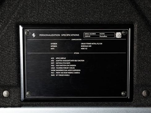 Used 2019 Ferrari Portofino image 36