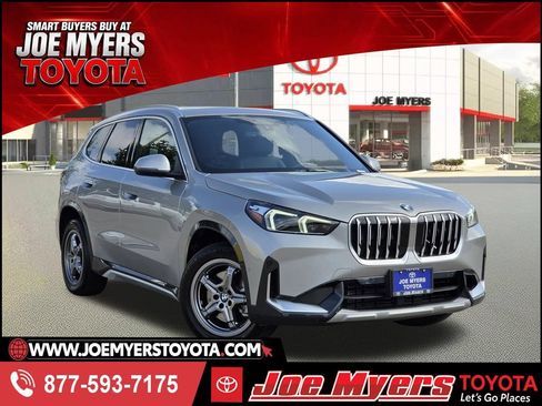 Used 2025 BMW X1 xDrive28i AWD/4WD image 1
