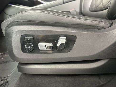 Used 2024 BMW X5 xDrive50e image 21