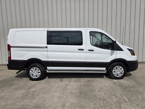 Used 2024 Ford Transit 250 Low Roof w/ Exterior Upgrade Package image 7