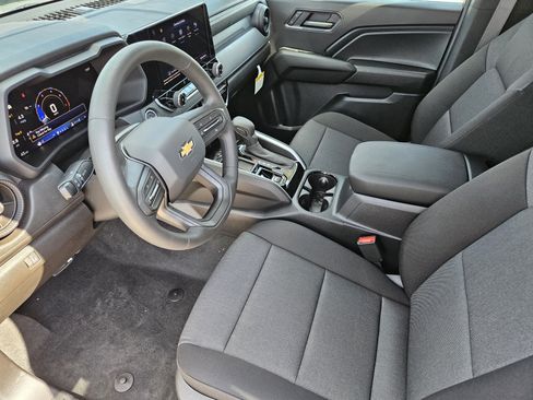 New 2026 Chevrolet Colorado W/T w/ WT Custom Package RWD image 9