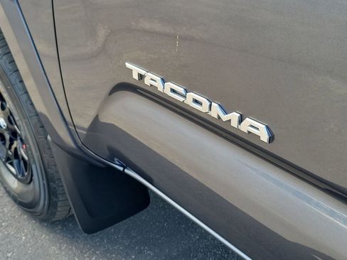 Used 2021 Toyota Tacoma SR5 image 29