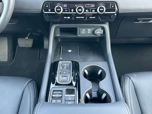 New 2025 Honda Pilot EX-L image 25