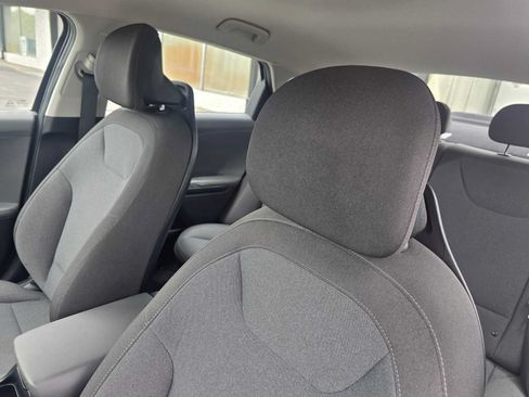 Used 2025 Kia K4 FWD image 22