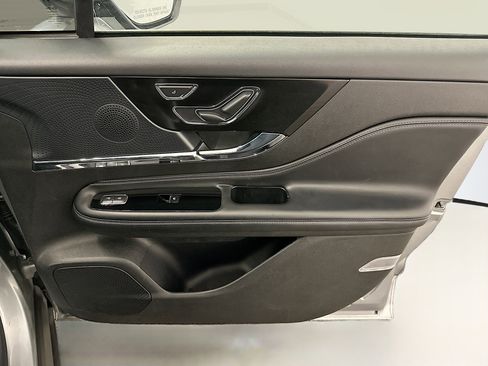 Used 2024 Lincoln Corsair Reserve w/ Equipment Group 201A image 34