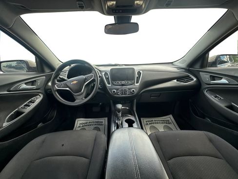 Used 2022 Chevrolet Malibu LT FWD image 26