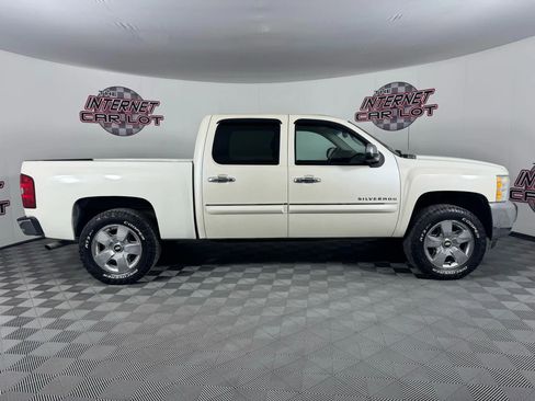 Used 2011 Chevrolet Silverado 1500 LT w/ All-Star Edition image 8