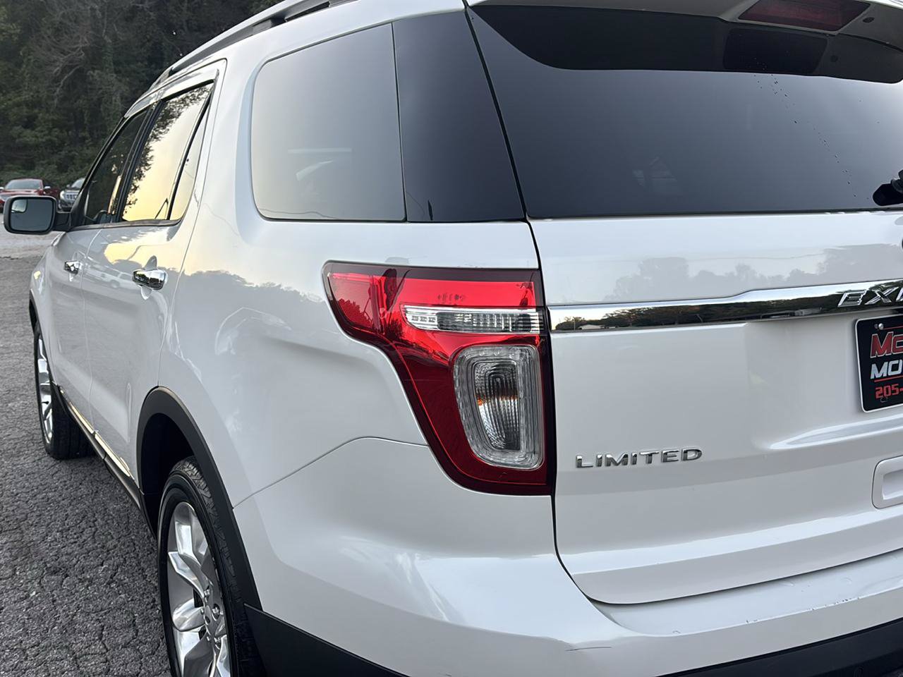 Used 2015 Ford Explorer Limited w/ Equipment Group 301A FWD image 8