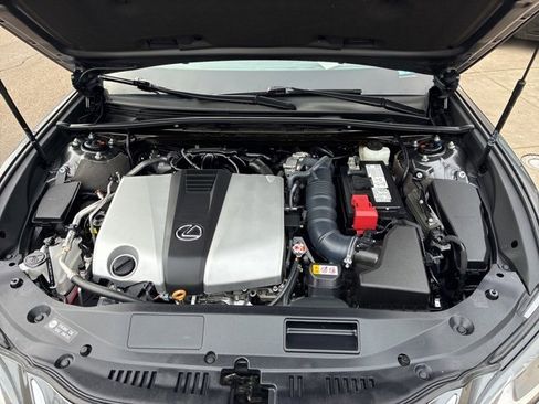 Used 2024 Lexus ES 350 w/ Premium Package image 30