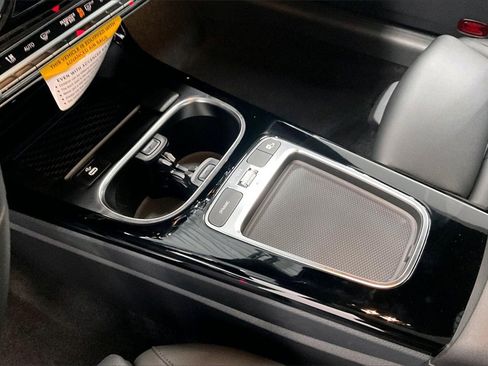 New 2025 Mercedes-Benz CLA 250 image 7