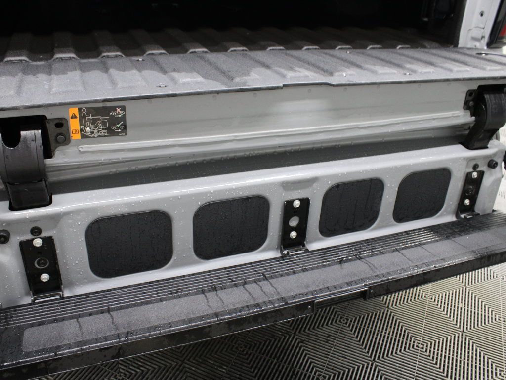 Used 2025 GMC Sierra 2500 AT4 AWD/4WD image 52